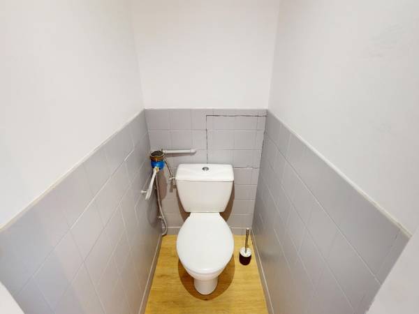 Colocation / Appartement 4 pièces de 55 m², Fontaine, Boulevard Joliot Curie / Photo 15