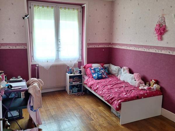 Location / Maison 5 pièces de 111 m², Le Creusot, Rue de la Barre / Photo 2