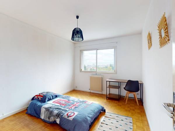 Colocation / Appartement 5 pièces de 95 m², Villeurbanne, Rue du 1er Mars 1943 / Photo 2