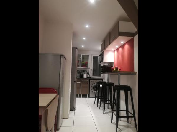 Colocation / Appartement 5 pièces de 72 m², Évry-Courcouronnes, Allée Jean Rostand / Photo 2