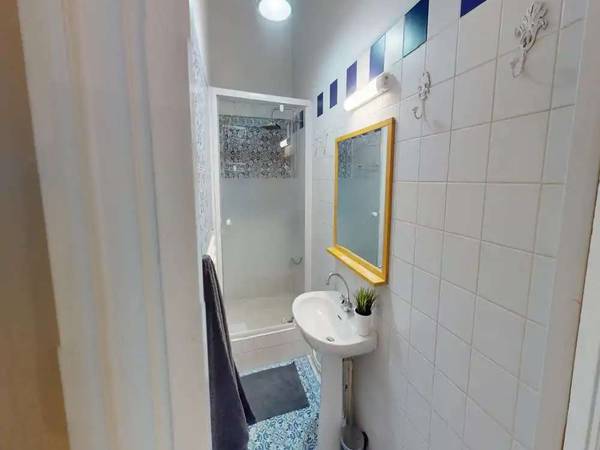 Flatsharing / 9-bedroom flat · 240 m², Lyon, Quai de la Pêcherie / Photo 10