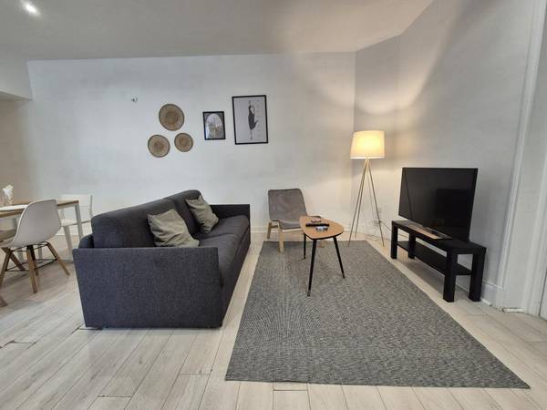 Location / Appartement 4 pièces de 78 m², Reims / Photo 2