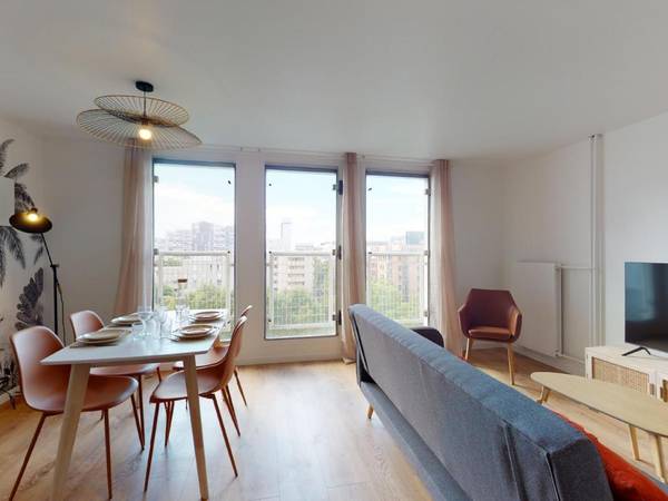 Colocation / Appartement 5 pièces de 97 m², Nanterre, 112 Rue Salavador Allende, / Photo 12