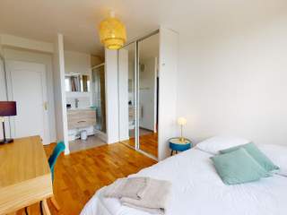 Colocation / Appartement 6 pièces de 93 m², Villeurbanne, Rue du Cimetière