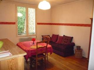 Location / Appartement 3 pièces de 44 m², Versailles, Rue Montbauron