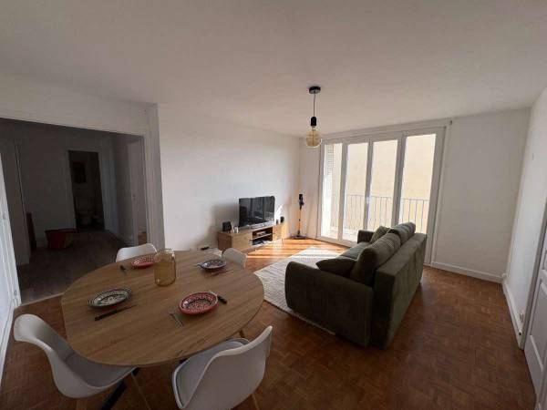 Colocation / Appartement 5 pièces de 88 m², Villeurbanne, Cours Emile Zola / Photo 2