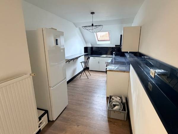 Chambre pour étudiant / Immeuble 7 pièces de 15 m², Ixelles, Rue Longue Vie / Photo 2