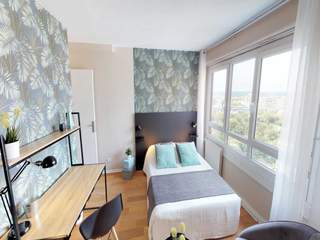 Colocation / 5 rooms apartment · 120 m², Nanterre, Rue Salvador Allende