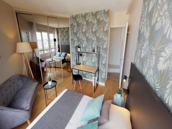 Colocation / Appartement 5 pièces de 120 m², Nanterre, Rue Salvador Allende / Photo 2