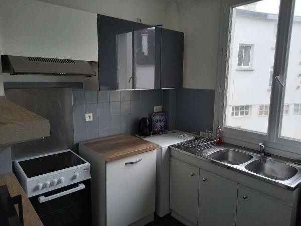Colocation / Appartement 4 pièces de 62 m², Lorient, Rue Paul Guieysse / Photo 2