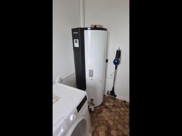 Colocation / Appartement 5 pièces de 114 m², La Couronne, Rue Léonard Jarraud / Photo 8