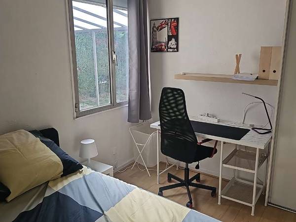 Colocation / Maison 5 pièces de 120 m², Nandy, Rue de la Belettière / Photo 2