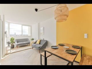 Colocation / Appartement 5 pièces de 85 m², Saint-Denis, Rue Auguste Poullain