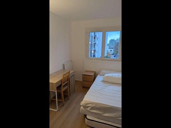Colocation / Appartement 5 pièces de 102 m², Boissy-Saint-Léger, Place de la Peupleraie / Photo 2