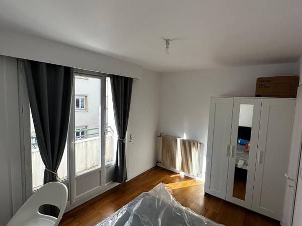 Colocation / Appartement 4 pièces de 88 m², Grenoble, Rue Général Janssen / Photo 2