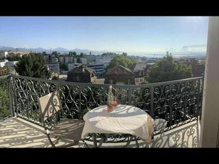 Chambre chez l'habitant / Appartement 3 pièces de 100 m², Lausanne, Avenue de Morges