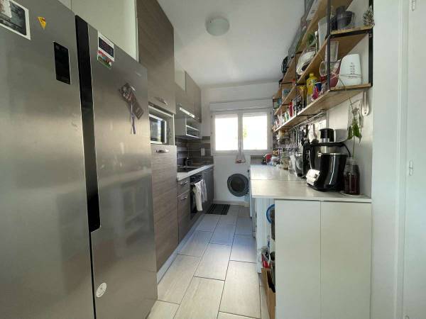 Colocation / Appartement 5 pièces de 95 m², Marseille, Rue Roger Mathurin / Photo 2