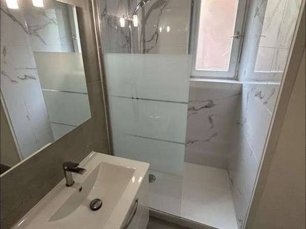 Location / Appartement 2 pièces de 37 m², Strasbourg, Rue Frédéric / Photo 2