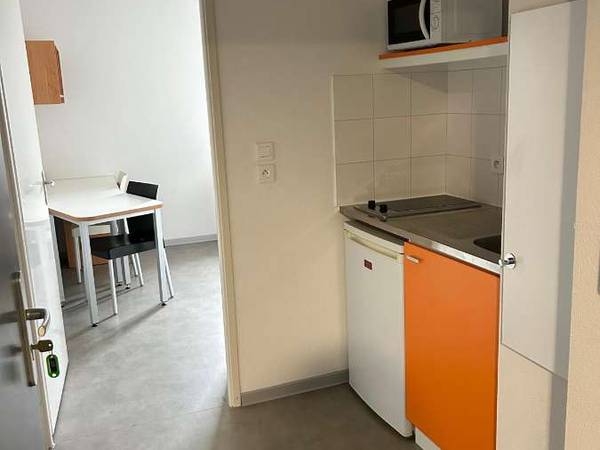 Résidence étudiante / Studio de 20 m², Toulouse, Boulevard Déodat de Séverac / Photo 2