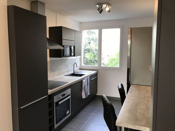Colocation / Appartement 4 pièces de 66 m², Villeurbanne, Avenue du Bel-Air / Photo 2