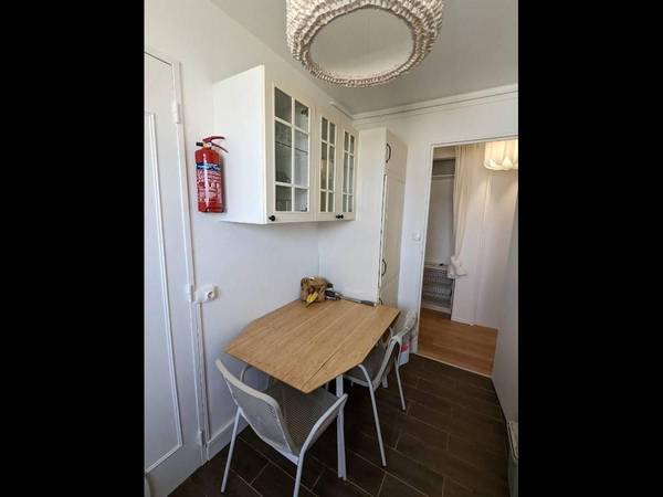 Location / Appartement 3 pièces de 60 m², Rennes, Rue Francisco Ferrer / Photo 2