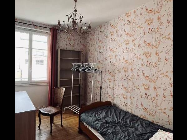 Colocation / Appartement 5 pièces de 96 m², Clermont-Ferrand, Rue Ledru / Photo 2