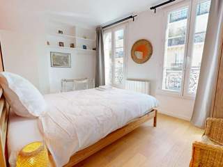 Colocation / Appartement 3 pièces de 57 m², Paris, Rue des Cloys