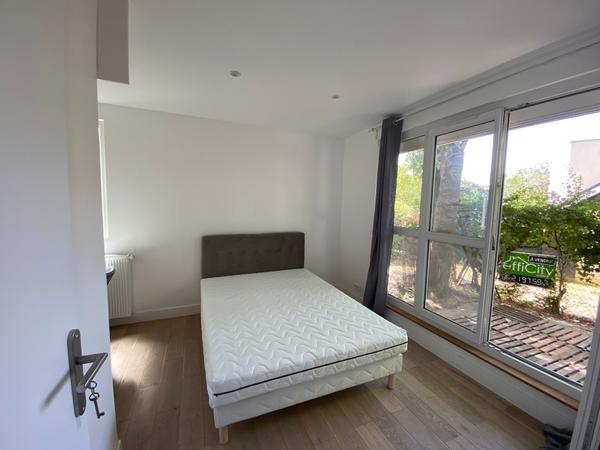 Colocation / Appartement 5 pièces de 75 m², Cergy, Rue des 3 Cedres / Photo 2