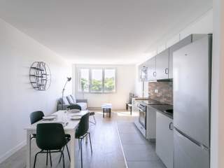 Colocation / Appartement 5 pièces de 82 m², Saint-Denis, Place de l'Ermitage
