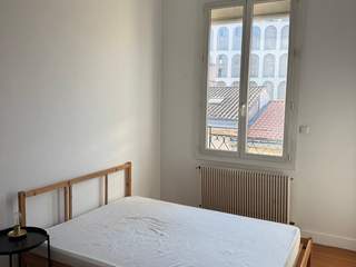 Room in a live-in landlord's home / 10 rooms house · 180 m², Bordeaux, Rue Bauducheu