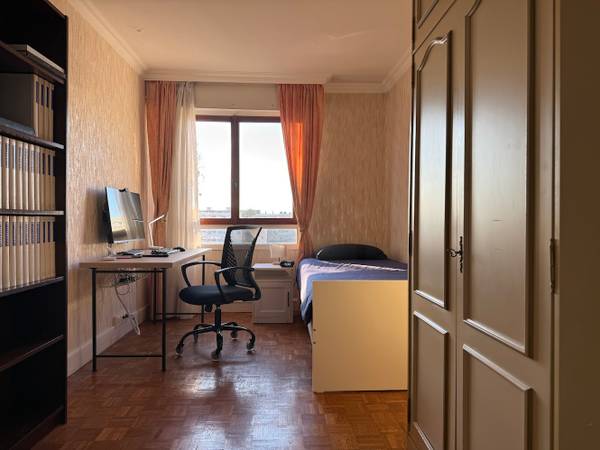 Colocation / Maison 9 pièces de 190 m², Massy, Allée d'Autriche / Photo 2