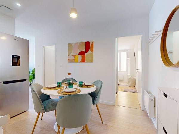 Colocation / Appartement 5 pièces de 76 m², Toulon, Avenue Alfred Nobel / Photo 2