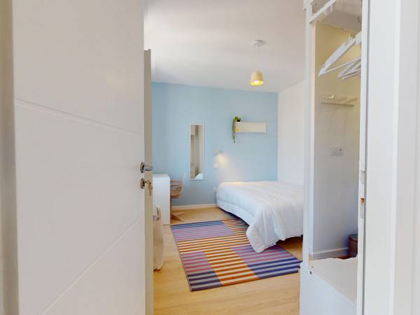 Colocation / Appartement 5 pièces de 76 m², Toulon, Avenue Alfred Nobel / Photo 9
