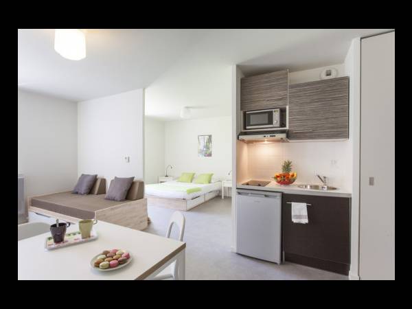 Location / Résidence 1 pièce de 20 m², Saint-Cyr-l'École, 17 Rue de l'Aérostation Maritime / Photo 5