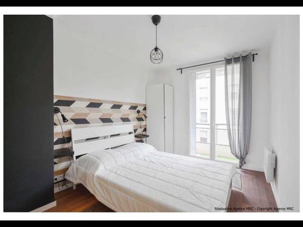 Colocation / Appartement 5 pièces de 91 m², Marseille, Rue de la Caserne / Photo 2