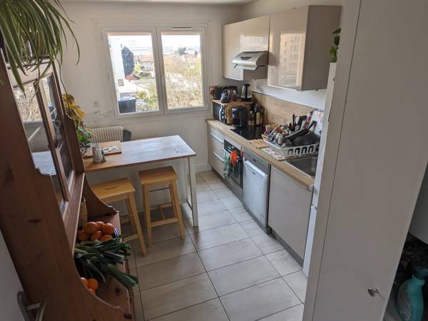 Colocation / Appartement 5 pièces de 70 m², Lyon, Avenue Paul Santy / Photo 2