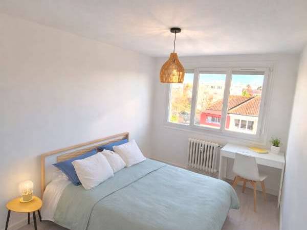 Colocation / Appartement 5 pièces de 85 m², Ifs, Impasse des Jacinthes / Photo 9