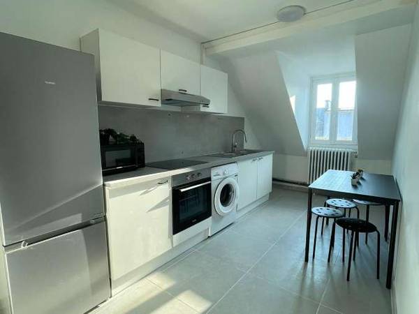Colocation / Appartement 5 pièces de 80 m², Strasbourg, Rue de la Broque / Photo 2