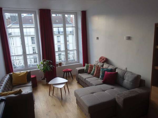 Colocation / Appartement 4 pièces de 90 m², Grenoble, Avenue Alsace Lorraine / Photo 2