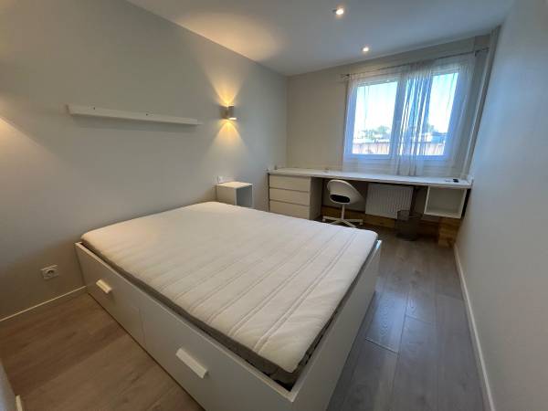 Colocation / Appartement 6 pièces de 103 m², Toulouse, Rue Vestrepain / Photo 2