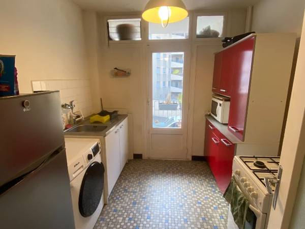 Colocation / Appartement 3 pièces de 50 m², Villeurbanne, Avenue Marc Sangnier / Photo 2