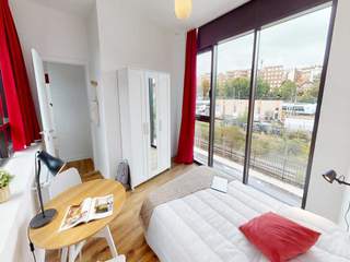 Casa condivisa / 12 rooms apartment · 280 m², Asnières-sur-Seine, Avenue Sainte-Anne
