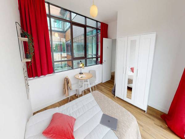 Colocation / Appartement 12 pièces de 280 m², Asnières-sur-Seine, Avenue Sainte-Anne / Photo 2
