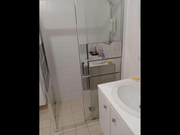 Colocation / Appartement 3 pièces de 80 m², Fleury-sur-Orne, Rue Basse Allemagne / Photo 2