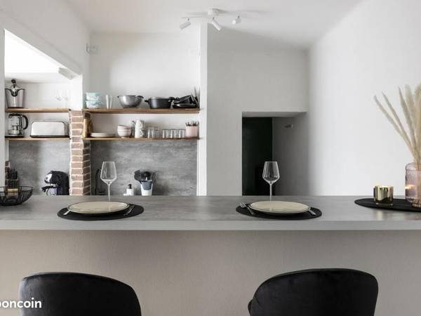 Location / Appartement 1 pièce de 30 m², Nantes, Chaussée de la Madeleine / Photo 2