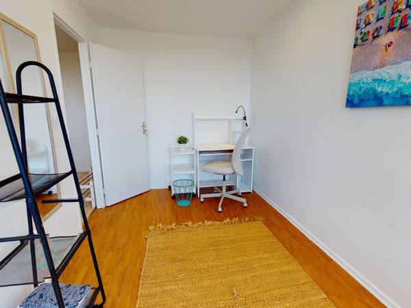 Flatsharing / 4-bedroom flat · 86 m², Bron, Rue du Parc / Photo 2
