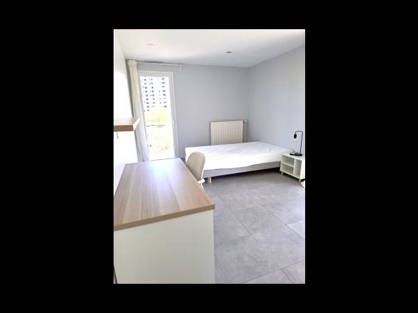 Colocation / Appartement 5 pièces de 72 m², Angers, 68 Av. Jean Xxiii / Photo 2