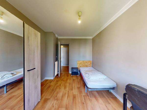 Colocation / Appartement 5 pièces de 86 m², Rennes, Cours de Bilbao / Photo 2