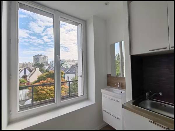 Location / Studio de 9 m², Rennes, Rue Bernard Palissy / Photo 2