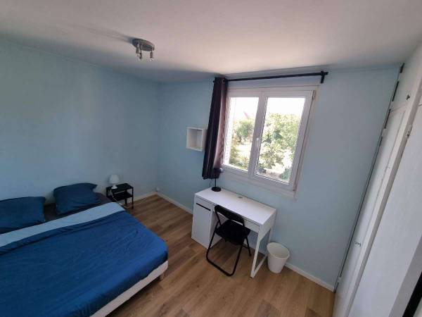 Colocation / Appartement 5 pièces de 85 m², Besançon, Rue de Fontaine-Écu / Photo 2